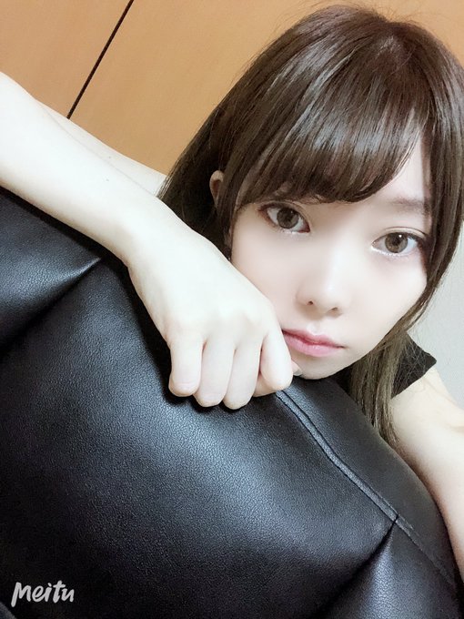 雪嫩白肌！ 美乳羽球美少女「高梨有纱」出道却自曝原职业是…