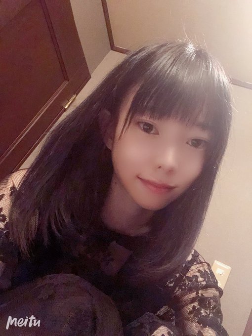 雪嫩白肌！ 美乳羽球美少女「高梨有纱」出道却自曝原职业是…