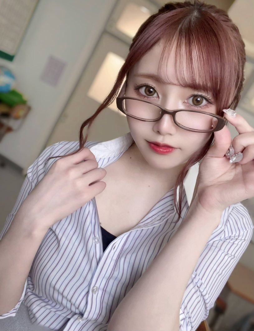 22岁F杯企划型女优「斋藤亚美里」作品号剧情介绍及封面