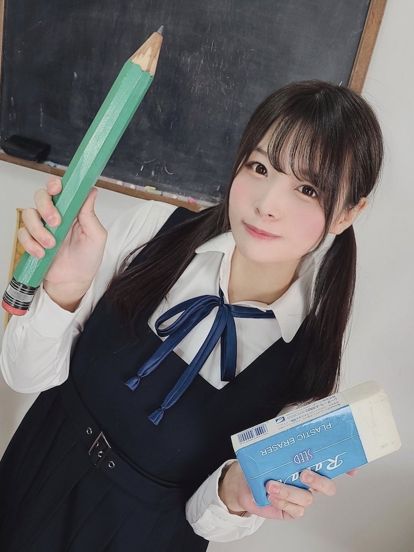 10年一见的清纯美少女「八木奈奈」作品号剧情介绍及封面