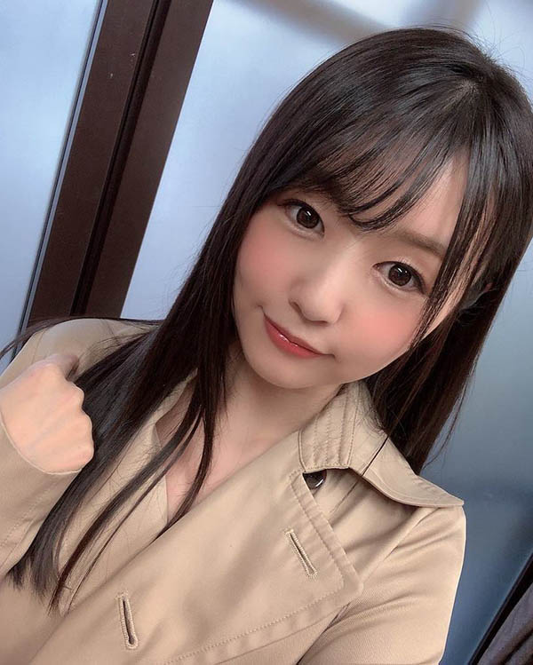 童颜美乳的正妹女优《蕾》精选作品号剧情介绍及封面