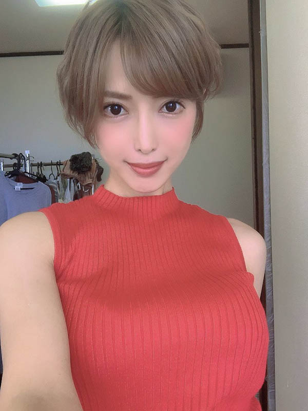 业界最忙女优《君岛美绪》精选作品号剧情介绍及封面