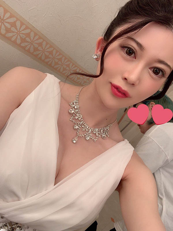 人气风俗娘《目黑惠》精选作品号剧情介绍及封面